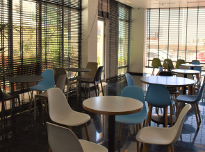 Sea Side by Zvieli Hotels