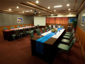 Inn residence serviced suites