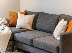 New 2 Bed 2 Bath Apartment Gym and Cinema Room - Birmingham City Centre