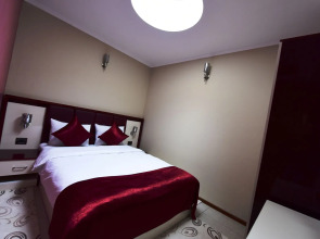 Отель Deluxe City