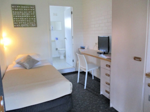 The 19th Hole 5 Bedroom Home with Hot Tub