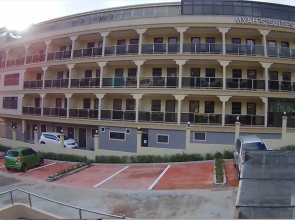 Myah's Luxury Suites Hotel