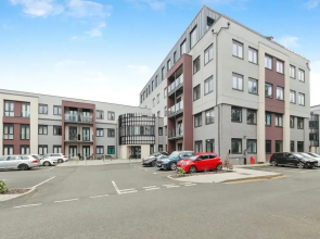 Solihull Modern Living - 1 Bed Apartment