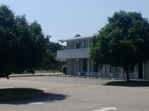 Quarterpath Inn And Suites