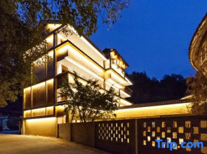 Longyan Dulv B&B