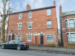 Perfect for Contractors! Spacious 5bed house with Parking - Radford