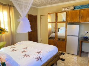 Bush Adventure Guest House