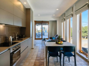 Xenios Dias Luxury Apartments With Sea View