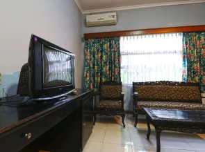 Eve Guest House