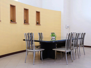 Eastiny Seven Hotel