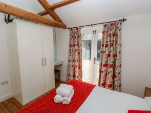 Poppy Cottage