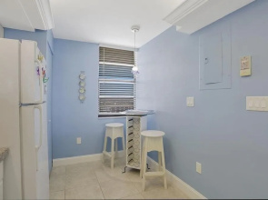 Seaview Condo #24950