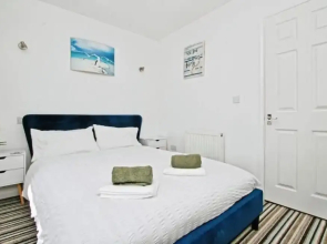 Atlantic Reach Cozy 2-bed With Parking