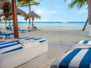 Beachscape Kin ha Villas & Suites