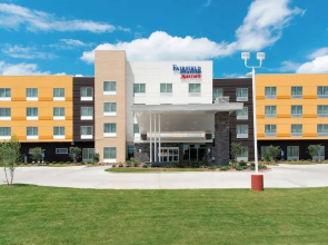 Fairfield Inn & Suites