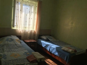 Guest House Garniresthost