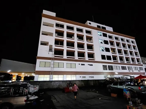Grand Phranakhon Hotel