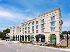 The Hamilton Alpharetta, Curio Collection by Hilton
