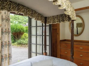 Watermouth Castle, South Court Apartment