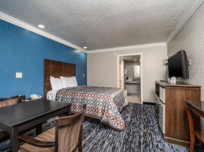 Howard Johnson Express Inn Gainesville FL