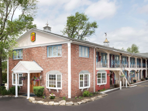 Super 8 by Wyndham Sturbridge