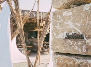 Selina Ramon by Glow