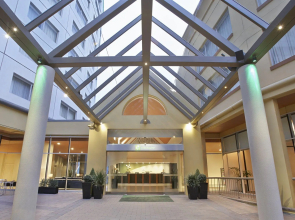 Holiday Inn Sydney Potts Point by IHG