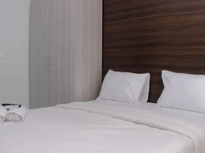 Great Location Studio Room At Patraland Urbano Apartment