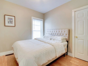All-season Ludlow Apartment: 3 Mi to Okemo Resort!