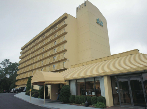 La Quinta Inn & Suites by Wyndham Stamford / New York City