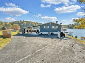 Paradise Point - Lakefront Home With Private Dock!
