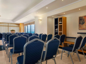 Отель Ramada by Wyndham, Athens Club Attica Riviera