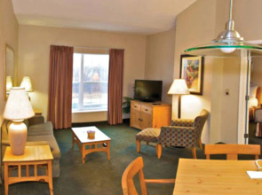 Cresthill Suites Syracuse