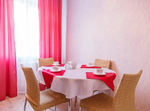 Апартаменты Пять Звезд на Геологоразведчиков