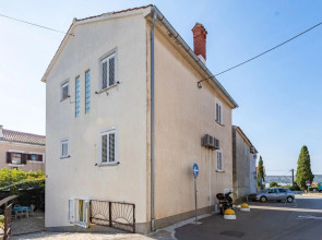 Nice Home in Punat With Wifi and 2 Bedrooms