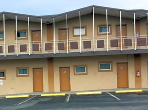 Hallmark Inn