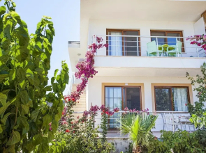 Flat w Nature View Balcony 1 min to Beach in Datca