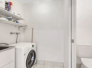 Sandcastles, 1/8 Ala Moana Way