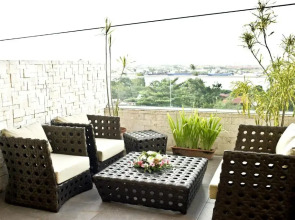 Goldberry Suites & Hotel Mactan