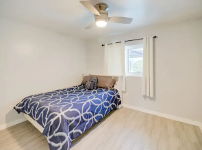 Canal Access & Private Pool: Cape Coral Oasis!