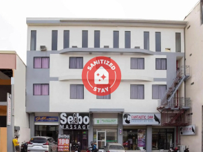 OYO 163 Goldentown Hotel and Residences