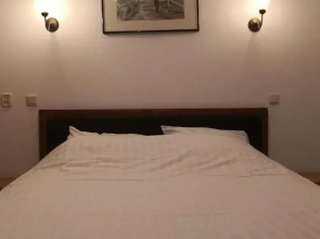 Hotel Snouck Van Loosen