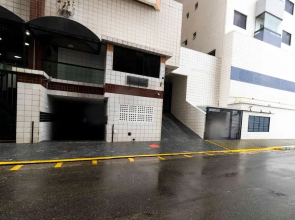 Apto com Excelente Localiza o a 50m da Praia