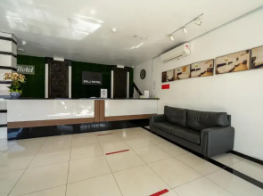 Mary J Hotel Family 10 pax room