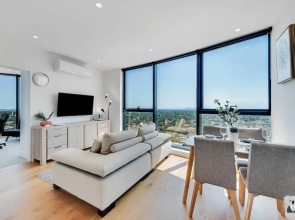 Designer Home With View 2 BED in Box Hill Vbh850