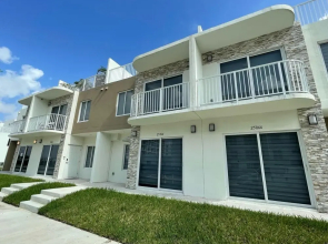 Breathtaking Sky Terrace 4BR/4BA BBQ/BAR  - New Home