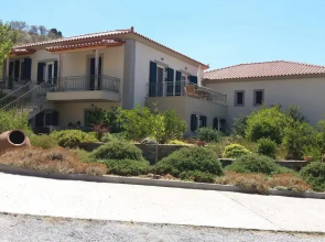 Ktima Pyroessa Yellow Suite