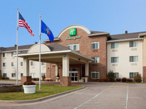 Holiday Inn & Conference Center Marshfield by IHG