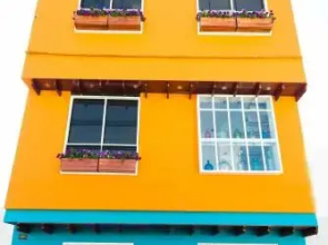 El Encanto Lodge & Suites
