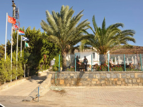 Отель Siesta Beach & Apart